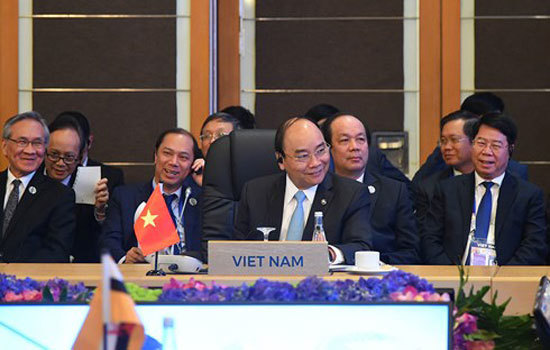 Thủ tướng dự các Hội nghị Cấp cao ASEAN với các Đối tác - Ảnh 3