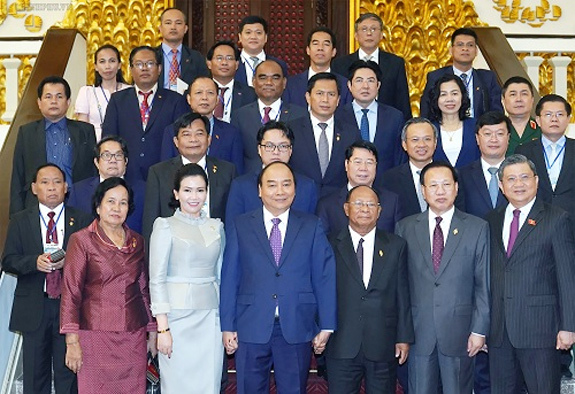 Thủ tướng đề nghị Campuchia tạo thuận lợi cho Việt kiều và doanh nghiệp Việt - Ảnh 2