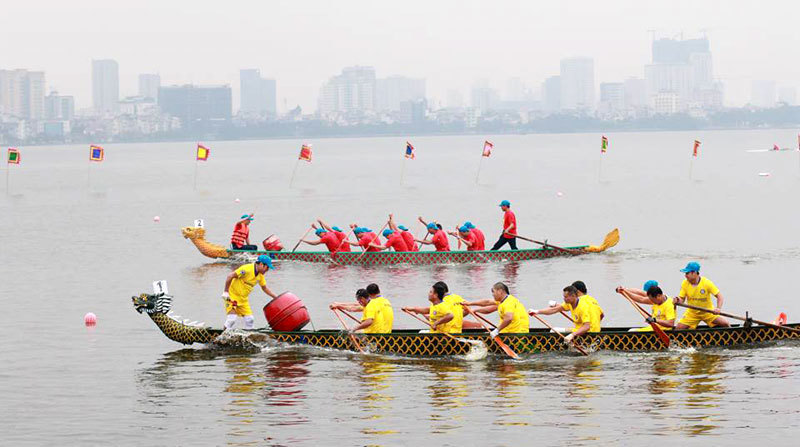 [Ảnh] Hấp dẫn với màn tranh tài tại Lễ hội Bơi chải thuyền rồng Hà Nội 2019 - Ảnh 11