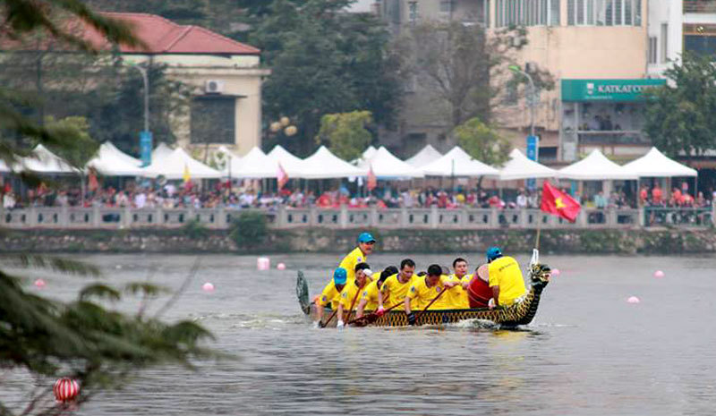 [Ảnh] Hấp dẫn với màn tranh tài tại Lễ hội Bơi chải thuyền rồng Hà Nội 2019 - Ảnh 7
