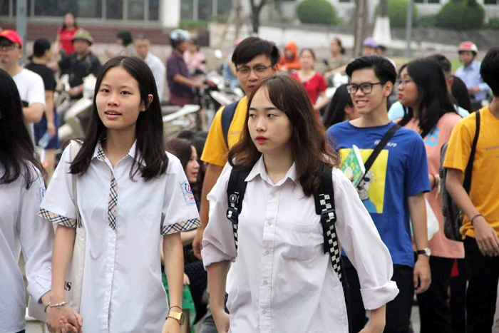 Tỷ lệ đỗ tốt nghiệp tại Hà Nội là 97,6% - Ảnh 1