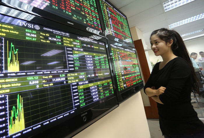 Tiếp cận thị trường vốn Việt Nam: Nhà đầu tư ngoại kêu khó - Ảnh 1