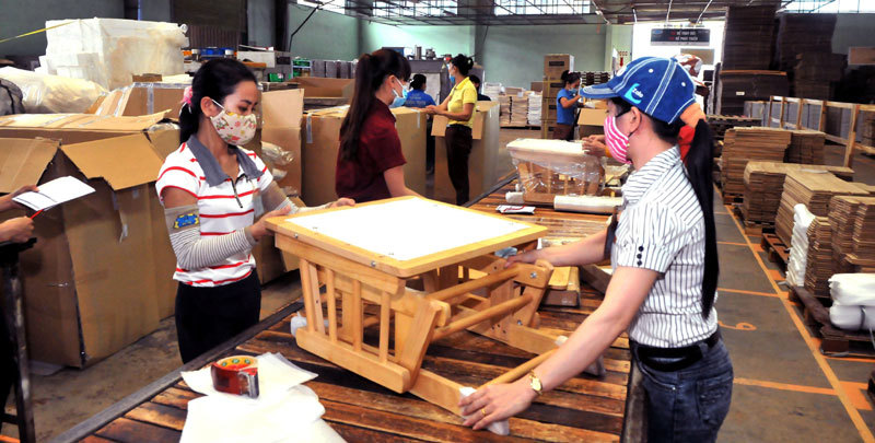 Tìm hướng đi mới cho đồ gỗ Việt - Ảnh 1