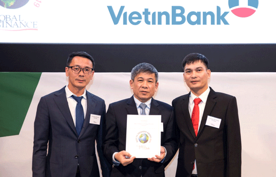 VietinBank 2 năm liên tiếp là Đơn vị cung cấp dịch vụ ngoại hối tốt nhất Việt Nam - Ảnh 1