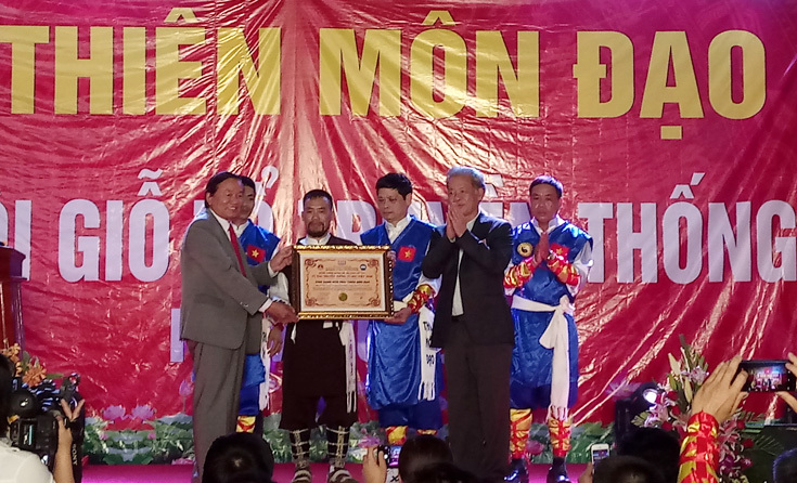 Môn phái Thiên Môn Đạo nhận Bằng vinh danh của Hội Kỷ lục gia Việt Nam - Ảnh 1