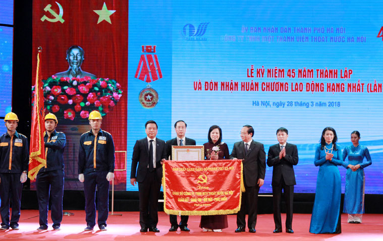 Công ty Thoát nước Hà Nội đón nhận Huân chương Lao động hạng Nhất - Ảnh 3