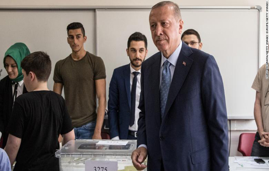 Ông Tayyip Erdogan tái đắc cử tổng thống Thổ Nhĩ Kỳ, gia tăng quyền lực - Ảnh 2