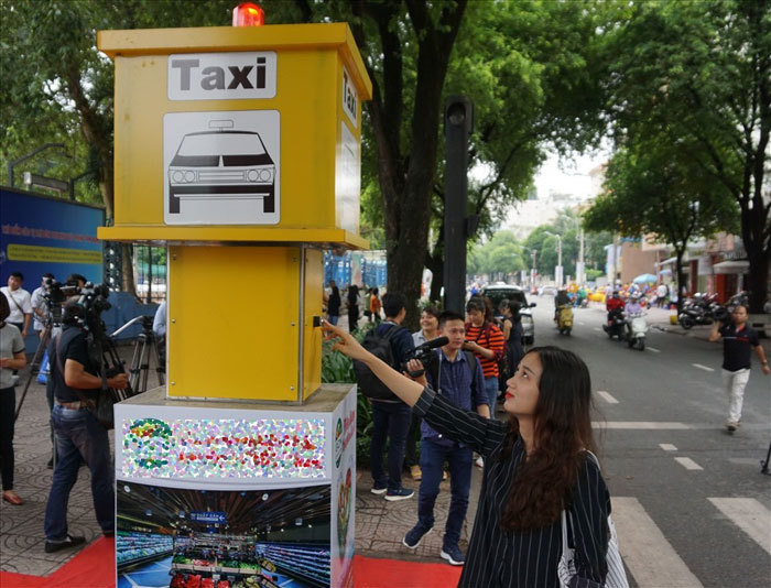 TP Hồ Chí Minh thí điểm 5 điểm đón taxi cố định - Ảnh 1