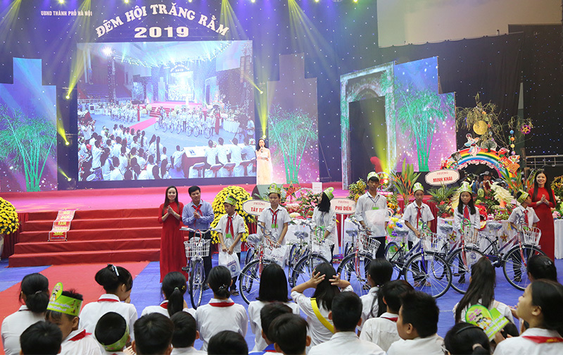 1.000 trẻ em Hà Nội vui “Đêm hội Trăng rằm năm 2019” - Ảnh 3