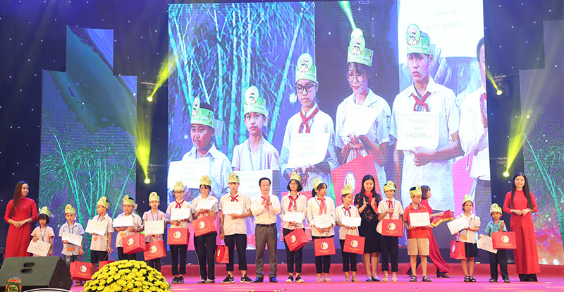 1.000 trẻ em Hà Nội vui “Đêm hội Trăng rằm năm 2019” - Ảnh 6