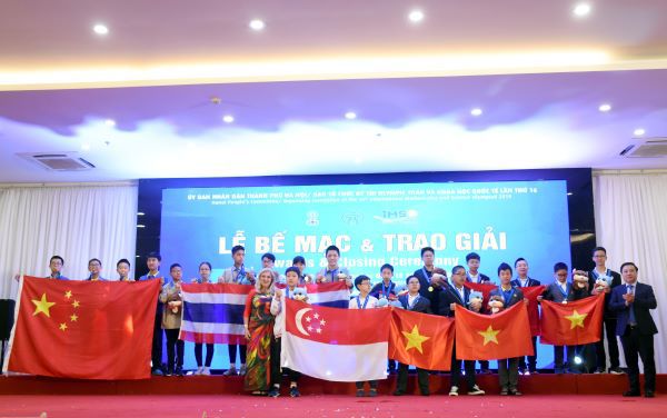 Kỳ thi Olympic Toán học và Khoa học quốc tế 2019:  Đoàn Việt Nam giành 36 huy chương Toán học và Khoa học - Ảnh 2
