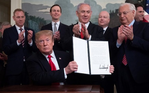 Ông Trump gây tranh cãi khi ký công nhận cao nguyên Golan cho Israel - Ảnh 1
