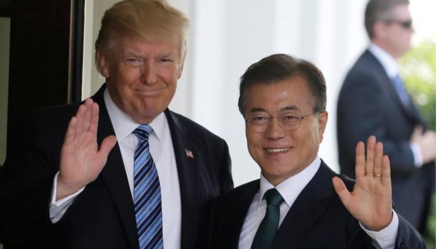 Tổng thống Trump và Tổng thống Moon Jae-in sẽ nói gì trong cuộc họp về Triều Tiên? - Ảnh 1