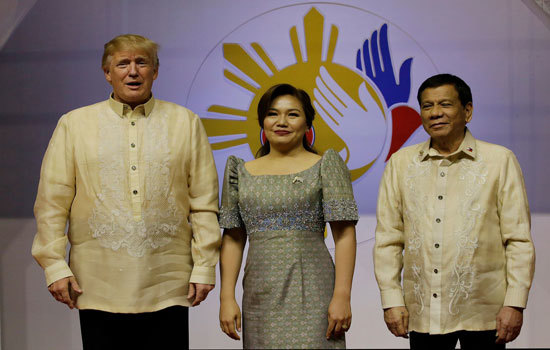 Những hình ảnh mới nhất của Tổng thống Donald Trump thăm Philippines - Ảnh 4