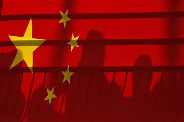 Trung Quốc trừng phạt hơn 8.000 quan chức sử dụng sai ngân sách - Ảnh 1