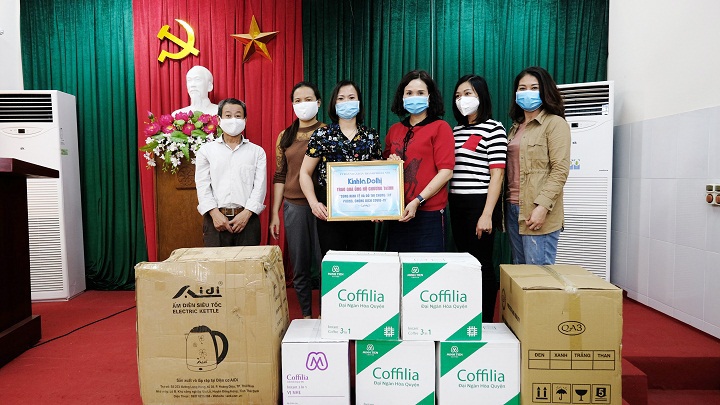 Báo Kinh tế & Đô thị chung tay ủng hộ Bệnh viện Phổi Hà Nội và TTYT quận Hà Đông chống dịch Covid-19 - Ảnh 1
