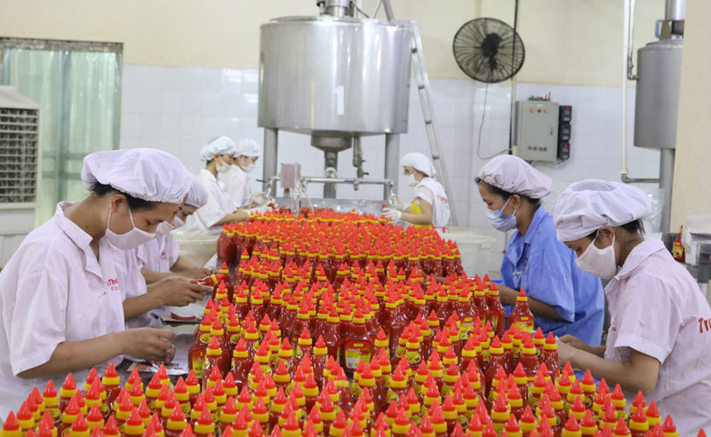 TGĐ Công ty TNHH Trung Thành Foods Phí Ngọc Chung: Từ nước mắm, cà dầm...trở thành tỷ phú - Ảnh 2