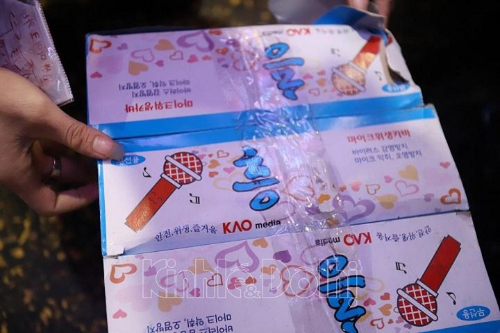 Hà Nội: Nhiều cơ sở kinh doanh karaoke bị "sờ gáy" vì lơ là phòng chống dịch nCoV - Ảnh 7