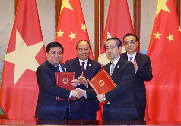 Thủ tướng Nguyễn Xuân Phúc hội đàm với Thủ tướng Trung Quốc Lý Khắc Cường - Ảnh 3