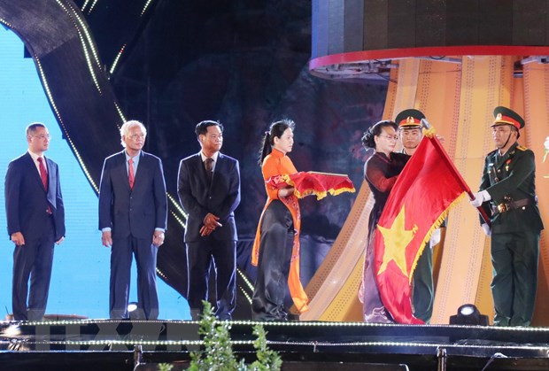Chủ tịch Quốc hội dự lễ kỷ niệm 30 năm tái lập tỉnh Phú Yên - Ảnh 1