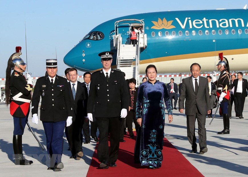 Lễ đón Chủ tịch Quốc hội Nguyễn Thị Kim Ngân thăm chính thức Pháp - Ảnh 2