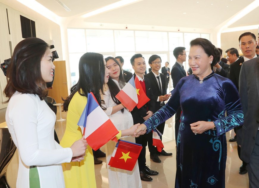 Lễ đón Chủ tịch Quốc hội Nguyễn Thị Kim Ngân thăm chính thức Pháp - Ảnh 9