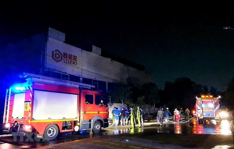 TP Hồ Chí Minh: Cháy phim trường tại Nhà Bè, thiêu rụi nhiều tài sản - Ảnh 1