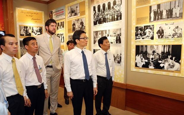 Trưng bày tư liệu quý về Chủ tịch Hồ Chí Minh tại Khu Phủ Chủ tịch - Ảnh 1