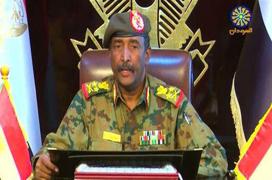 Lãnh đạo Hội đồng quân sự chuyển tiếp Sudan cam kết thành lập chính phủ dân sự - Ảnh 1