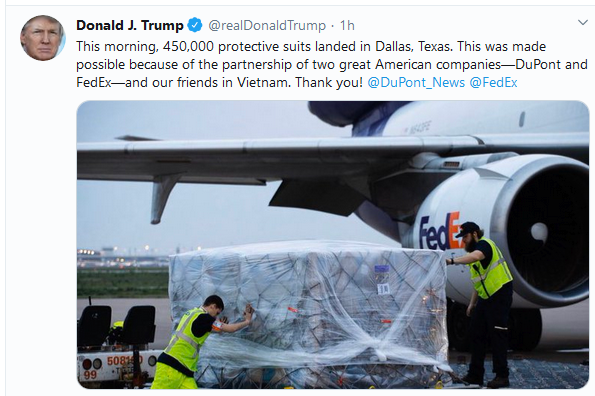 Tổng thống Trump cảm ơn Việt Nam phối hợp chuyển giao hơn 450.000 bộ đồ bảo hộ cho Mỹ - Ảnh 1