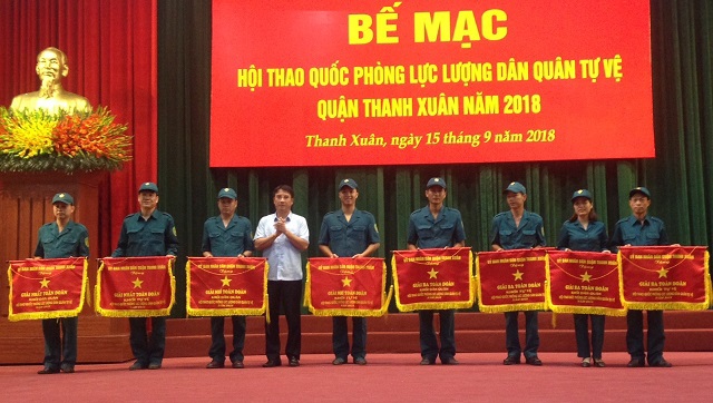 Bế mạc hội thao quốc phòng lực lượng dân quân tự vệ quận Thanh Xuân - Ảnh 1
