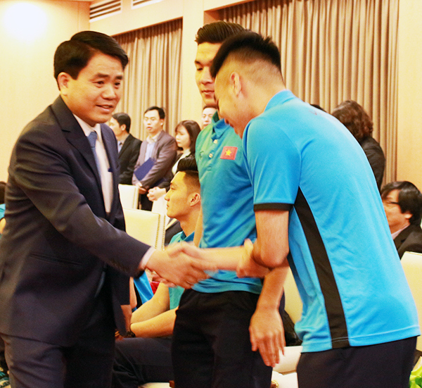 Hà Nội khen thưởng đội tuyển Bóng đá Quốc gia U23 Việt Nam - Ảnh 3