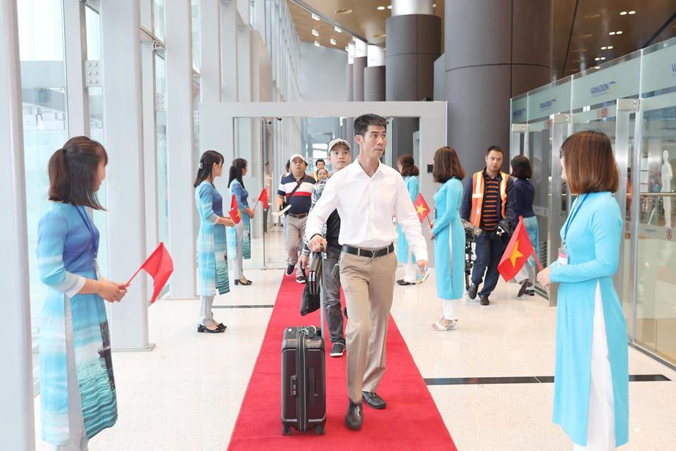 “Cơn mưa” ưu đãi cho khách hàng bay chặng Vân Đồn - Đà Nẵng - Ảnh 2
