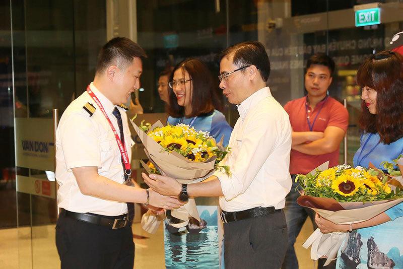 Cảng hàng không quốc tế Vân Đồn đón chuyến bay đầu tiên từ Hồ Nam, Trung Quốc - Ảnh 2