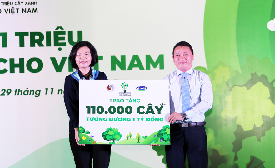Vinamilk trồng cây xanh góp phần chống biến đổi khí hậu tại Bình Định - Ảnh 2