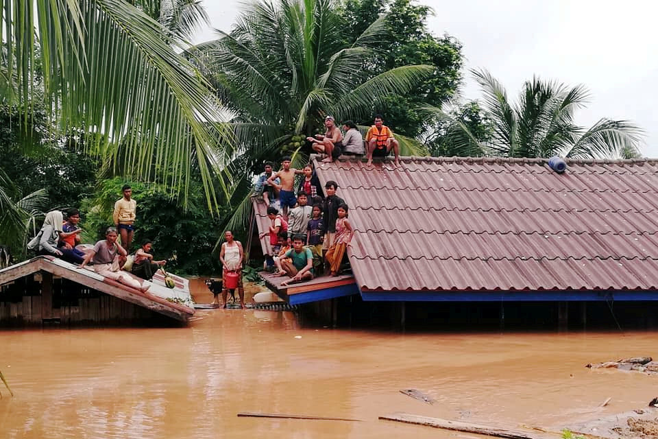 Người dân bàng hoàng kể lại đêm thảm họa vụ vỡ đập tại Lào - Ảnh 1