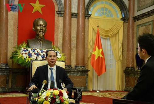 Chủ tịch nước Trần Đại Quang trả lời báo chí Nhật Bản về quan hệ hai nước - Ảnh 1
