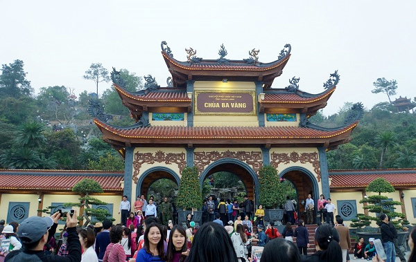 Sáng nay, Quảng Ninh tổ chức họp báo về vụ việc tại chùa Ba Vàng - Ảnh 1