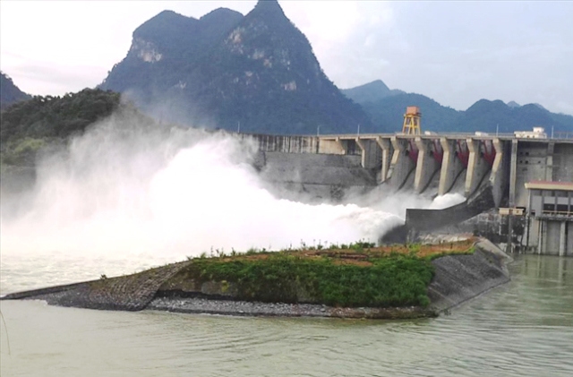 Mưa lớn giúp tiết kiệm 1,74 tỷ m3 nước cho các hồ chứa thuỷ điện - Ảnh 1