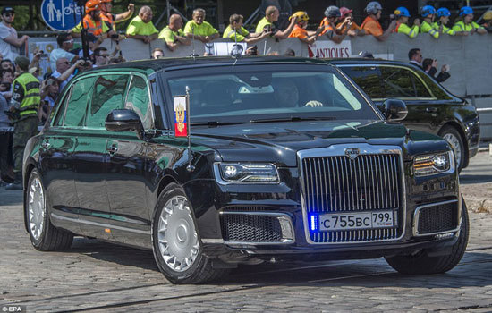 Cận cảnh siêu xe limousine Kortezh hộ tống Tổng thống Putin tại Phần Lan - Ảnh 6