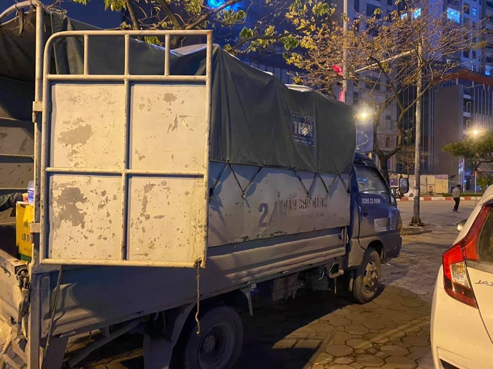 Hà Nội: Cảnh sát 141 phát hiện xe tải chở hơn 50.000 khẩu trang lậu đi tiêu thụ - Ảnh 1