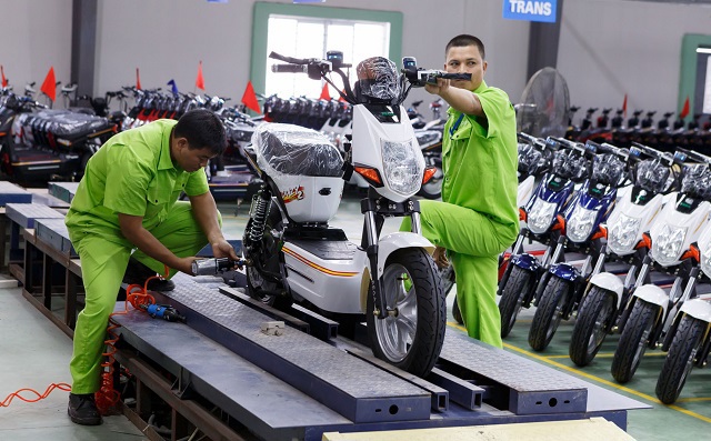 Xe máy điện Việt Nam cạnh tranh với hàng ngoại - Ảnh 1