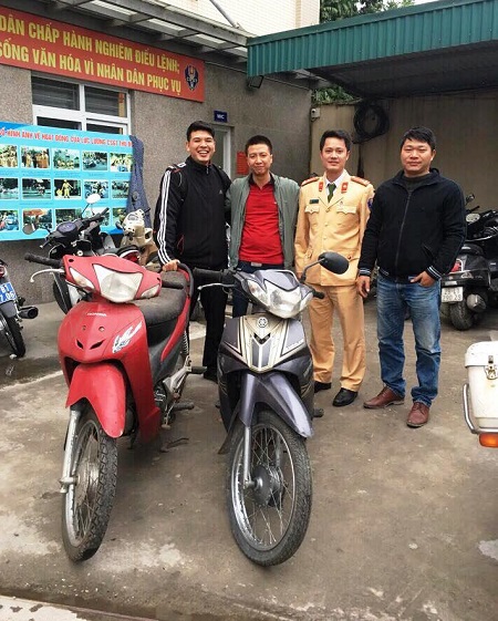 Từ Điện Biên xuống Hà Nội nhận lại xe máy bị mất - Ảnh 1