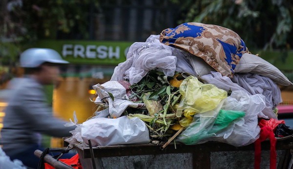TP Hồ Chí Minh: Gần 20 ngày nữa sẽ “khai tử” xe gom rác tự chế - Ảnh 2