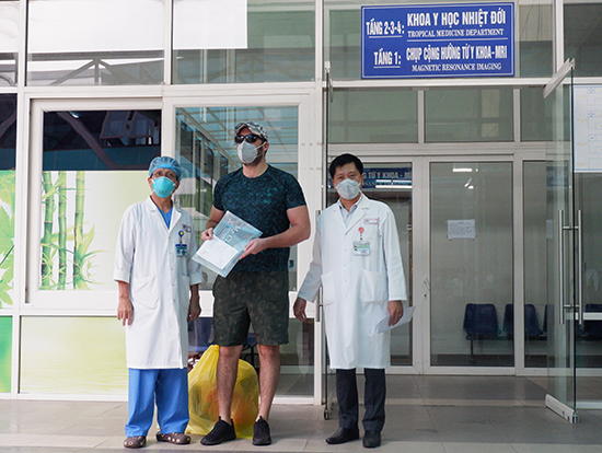 Bệnh nhân thứ 4 mắc Covid-19 ở Đà Nẵng đã được điều trị khỏi - Ảnh 1