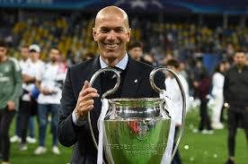Real Madrid " Sốc "HLV trưởngZinedine Zidane bất ngờ từ chức - Ảnh 1