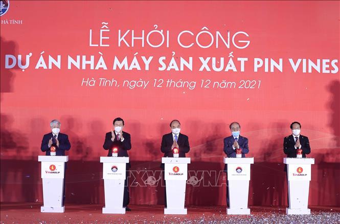 Chủ tịch nước Nguyễn Xuân Phúc dự lễ khởi công dự án Nhà máy Sản xuất Pin VinES - Ảnh 2