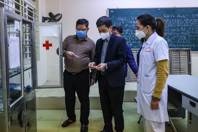 Quận Hoàn Kiếm: Trạm y tế lưu động thu dung, điều trị người bệnh Covid-19 sẵn sàng đón bệnh nhân từ tối 13/12 - Ảnh 2