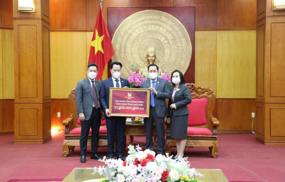 Tân Hoàng Minh đóng góp 21 tỷ cho lực lượng quân sự tỉnh Lạng Sơn - Ảnh 1