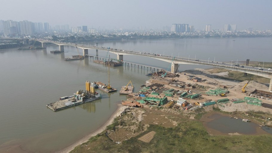 Hà Nội: Hơn 500 công nhân gấp rút xây dựng cầu Vĩnh Tuy giai đoạn 2 - Ảnh 9